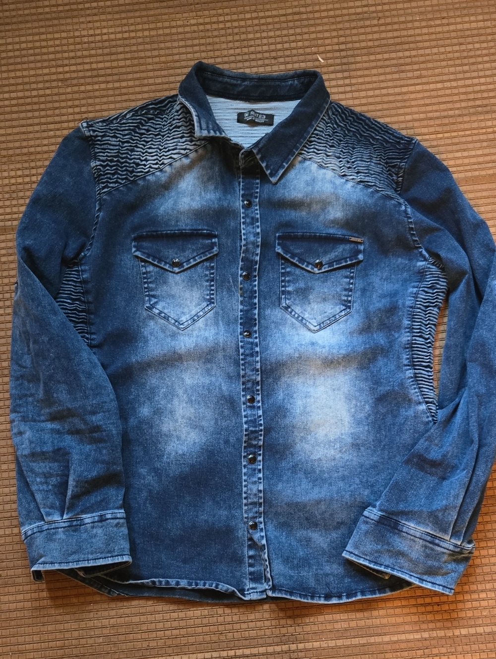 Ron Tomson RNT23 Men's Distressed Denim Shirt - Textured Shoulder Accent Sz XL